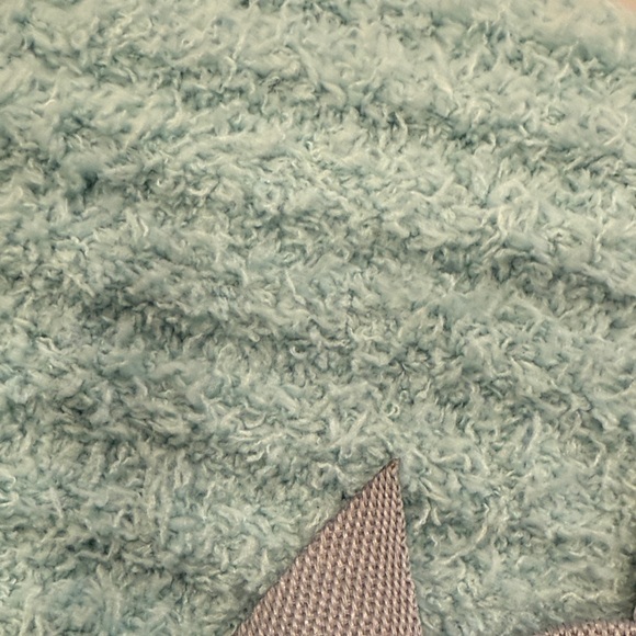 NWT Better Homes and Gardens Cozy Knit 6 ft Throw—Aqua - Picture 3 of 7